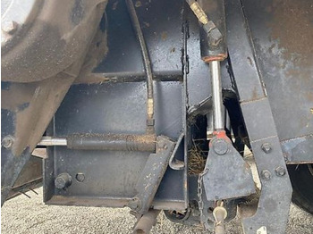 Stačiakampių ryšulių presas Case IH 540: foto 2