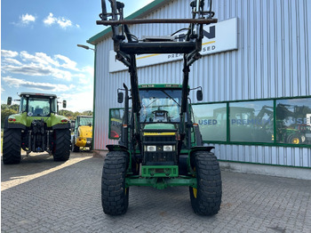 Traktorius John Deere 6110: foto 3