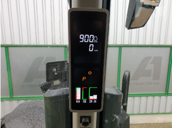 Traktorius John Deere 7R 330 **MIETRÜCKLÄUFER**: foto 4 Traktorius John Deere 7R 330 **MIETRÜCKLÄUFER**: foto 4