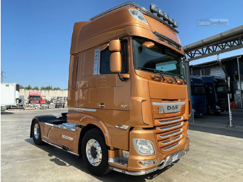 Vilkikas DAF XF 530