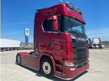 Vilkikas SCANIA S 520
