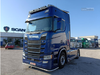 Vilkikas SCANIA S 520