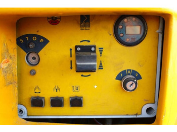 Alkūninis keltuvas Haulotte STAR 12 Electric, 12m Working Height, 3m Reach, 21: foto 4 Alkūninis keltuvas Haulotte STAR 12 Electric, 12m Working Height, 3m Reach, 21: foto 4