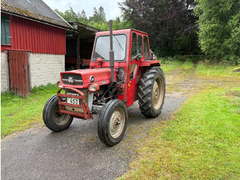 Traktorius MASSEY FERGUSON 100 series