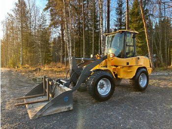 Ratinis krautuvas VOLVO L30G