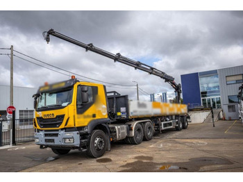 Platforminis/ Bortinis sunkvežimis IVECO Trakker