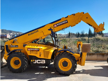 Teleskopinis krautuvas JCB