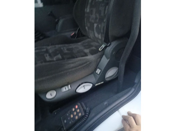 Platforminis/ Bortinis sunkvežimis, Sunkvežimis su kranu Mercedes-Benz Atego 1224: foto 5 Platforminis/ Bortinis sunkvežimis, Sunkvežimis su kranu Mercedes-Benz Atego 1224: foto 5