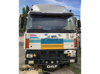 Konteineris-vežimus/ Sukeisti kūną sunkvežimis DAF CF 85