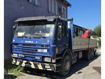 Sunkvežimis su kranu SCANIA 93