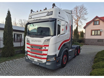 Vilkikas SCANIA R 450