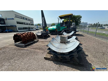 Hamm HAMM + VOLVO Stampffußschalen lizingą Hamm HAMM + VOLVO Stampffußschalen: foto 2 Hamm HAMM + VOLVO Stampffußschalen lizingą Hamm HAMM + VOLVO Stampffußschalen: foto 2