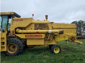 Derliaus nuėmimo kombainas New Holland 8050: foto 5