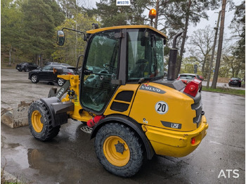 Wheel loader Volvo L25F with attachments (SEE VIDEO) lizingą Wheel loader Volvo L25F with attachments (SEE VIDEO): foto 3