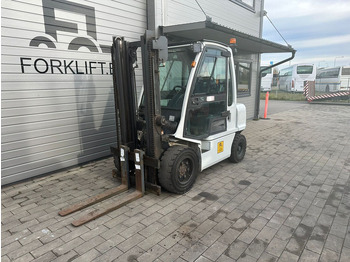 Dyzelinis krautuvas NISSAN