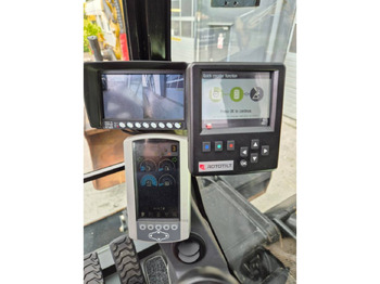 Ratinis ekskavatorius CAT M315F: foto 5
