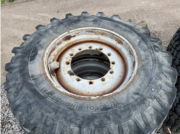 Ratas Nokian Industrial 18,4 B 30 Huddig 860 D: foto 3
