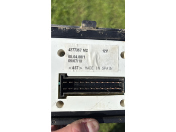 Kabina ir interjeras - Žemės ūkio technika AGCO Massey Ferguson MF 8450 8460 8480 Konsola Panel Sterowania WOM 4277367M2 3907423M91: foto 2