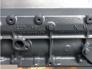 Cilindrų blokas - Žemės ūkio technika Deutz BF4m2012 - Blok Vylindrów: foto 3