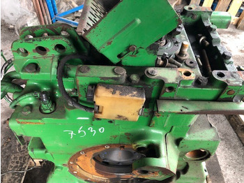 Transmisija JOHN DEERE