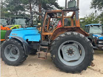 Traktorius VALTRA 8000