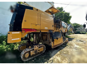 Asfalto freza 2017 CATERPILLAR PM-620: foto 4