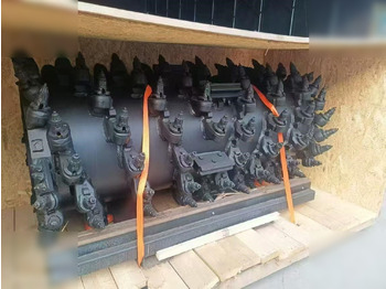 Asfalto freza CATERPILLAR