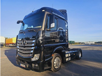 Vilkikas MERCEDES-BENZ Actros 1843