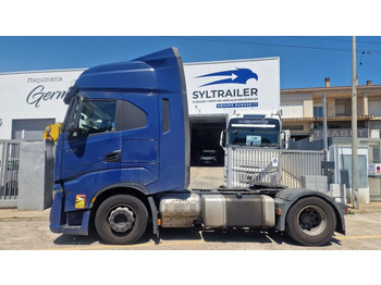 Vilkikas Iveco S-WAY 490: foto 2