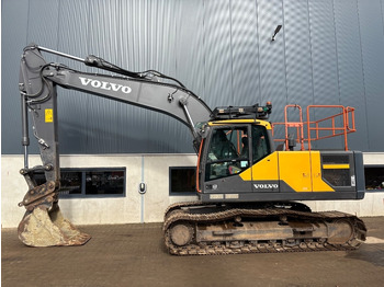 Vikšrinis ekskavatorius VOLVO EC220EL