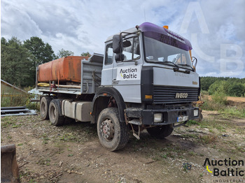 Autocisterna Iveco 260-34: foto 2