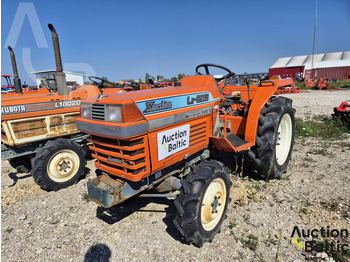 Traktorius KUBOTA