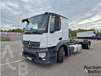 Važiuoklės sunkvežimis MERCEDES-BENZ Actros 1843