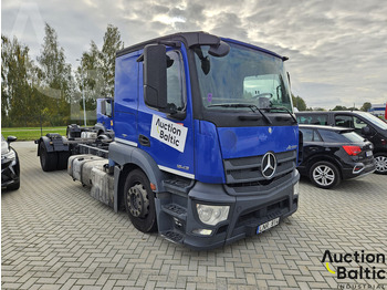 Važiuoklės sunkvežimis MERCEDES-BENZ Actros 1843
