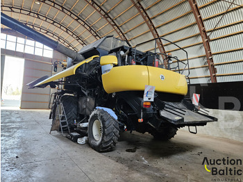 Derliaus nuėmimo kombainas pervežimui maisto produktų New Holland CR 9080: foto 3