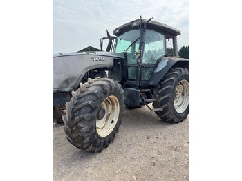 Traktorius VALTRA T130: foto 4
