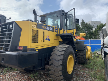 Ratinis krautuvas KOMATSU WA380