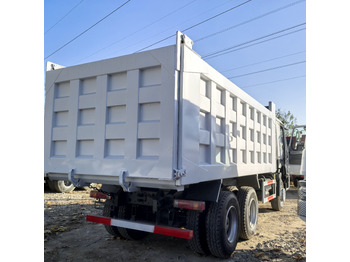 Sunkvežimis SINOTRUK HOWO 6X4: foto 4