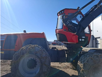 Harvesteris Komatsu 911: foto 3