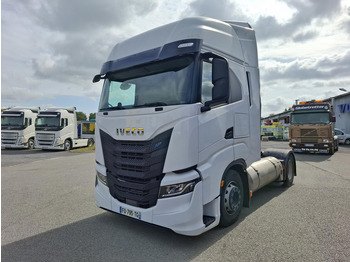 Vilkikas IVECO S-WAY