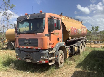 Autocisterna MAN