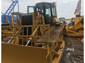 Buldozeris CATERPILLAR D5H