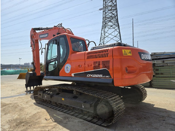 Vikšrinis ekskavatorius Doosan DX225: foto 3