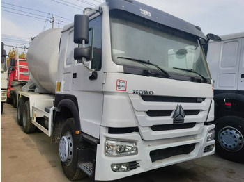 Betonvežis SINOTRUK HOWO