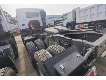 Vilkikas Sinotruk HOWO 371 Tractor: foto 3