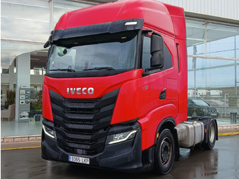 Vilkikas IVECO
