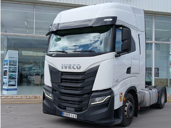 Vilkikas IVECO