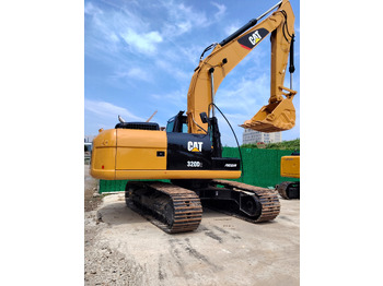 Vikšrinis ekskavatorius CATERPILLAR 320D2