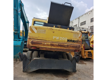 Ratinis ekskavatorius KOMATSU PW150: foto 2