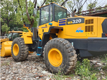 Ratinis krautuvas KOMATSU WA320